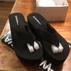 Diva Thick Foam Platform Wedge FLIP FLOP